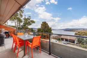 Kooringa 4 - 2BR Apartment l Lake Views l Central Location l BBQ l WiFi l Air-Con